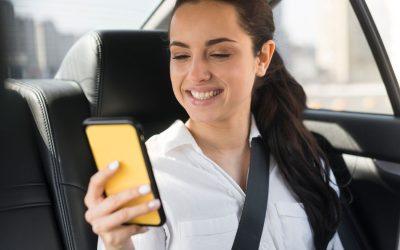 Tecnología en el Transporte Privado: Cómo las Aplicaciones Móviles y Plataformas Digitales Están Revolucionando la Experiencia de los Usuarios